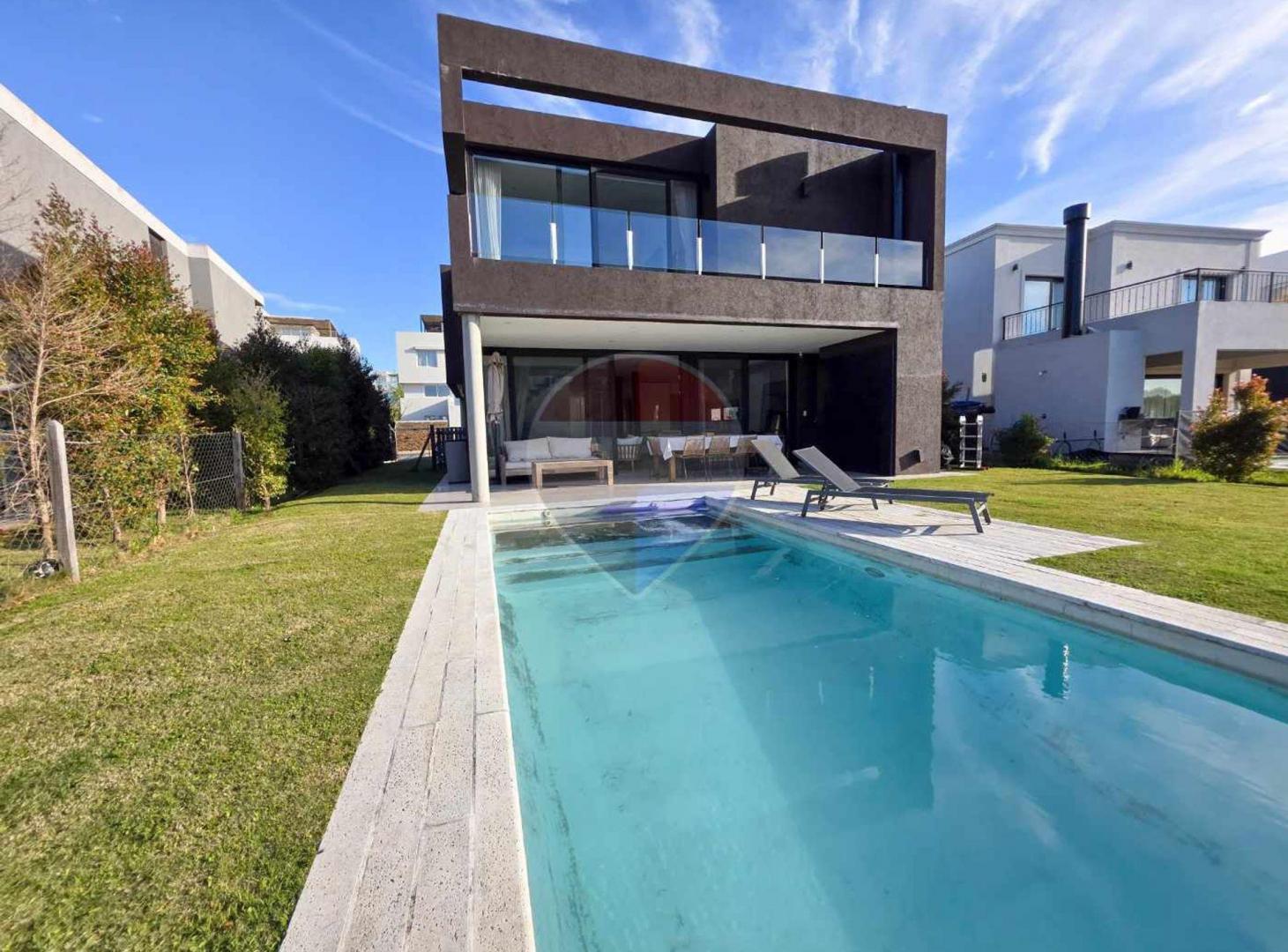 Foto de VENTA CASA 5 AMB C/ PILETA - LOS CASTAÑOS NORDELTA, imagen 1