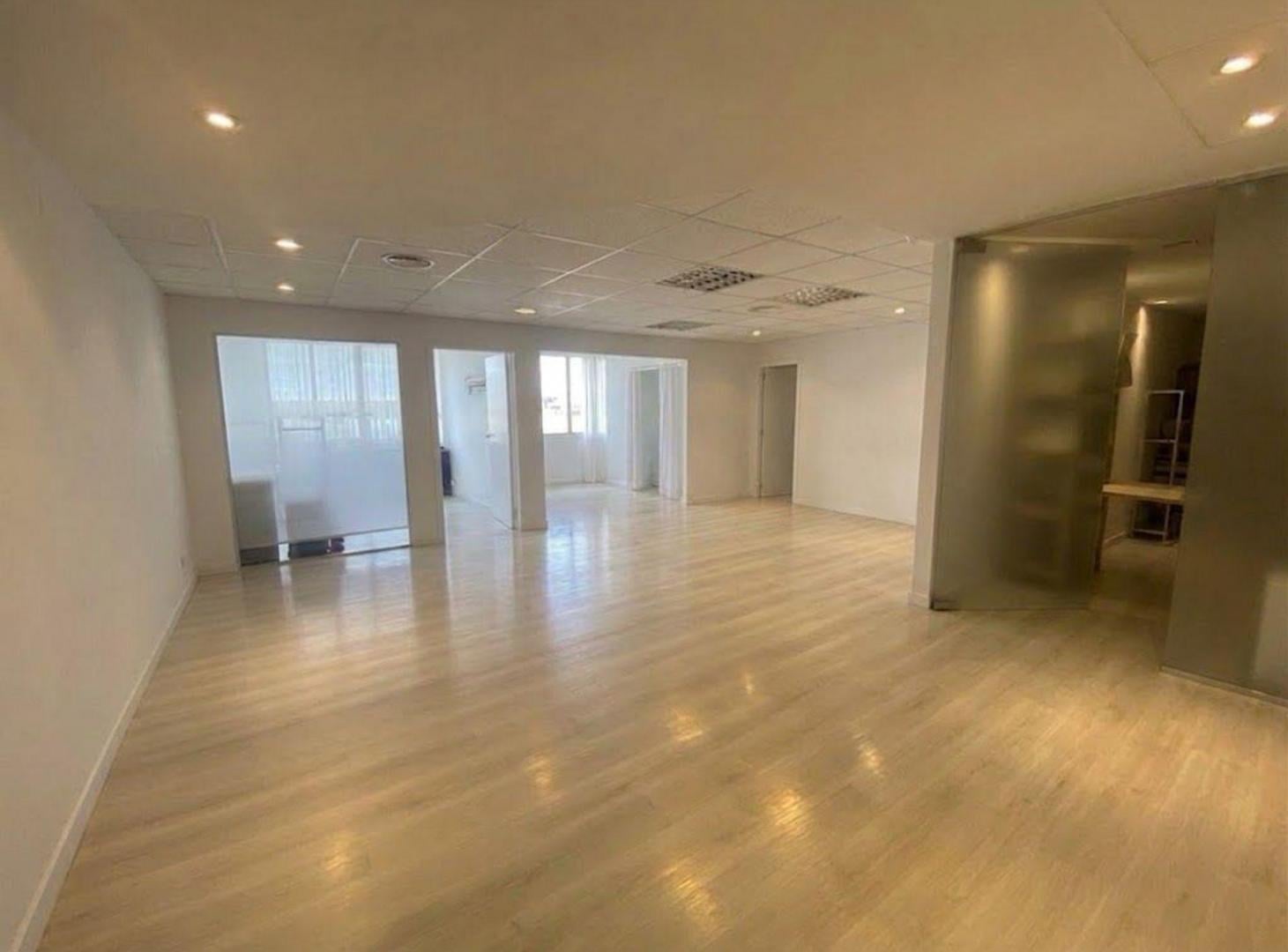 Foto de VENTA OFICINA, CON 2 COCHERAS, NORDELTA, FINANCIA, imagen 1