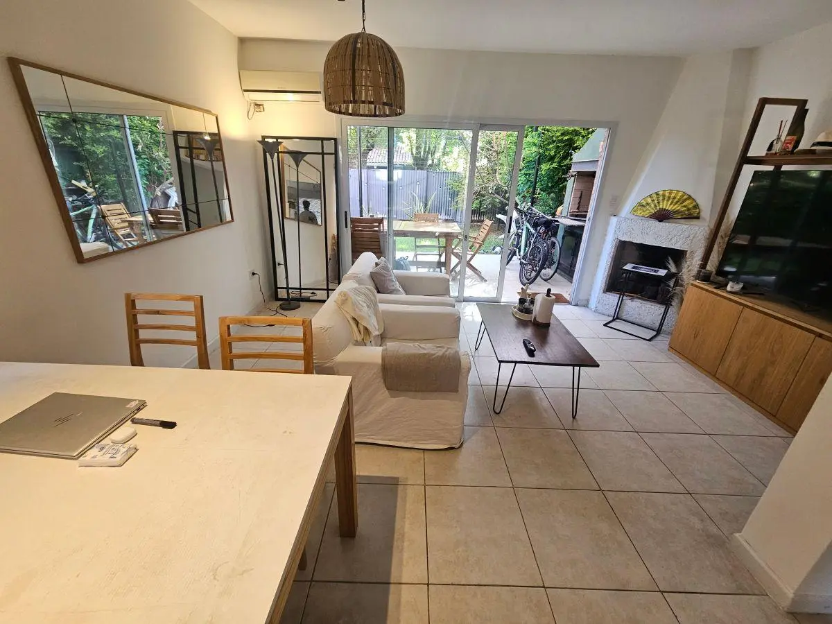 Venta Triplex en Barrio Privado La Esquina- Lomas de San Isidro 1