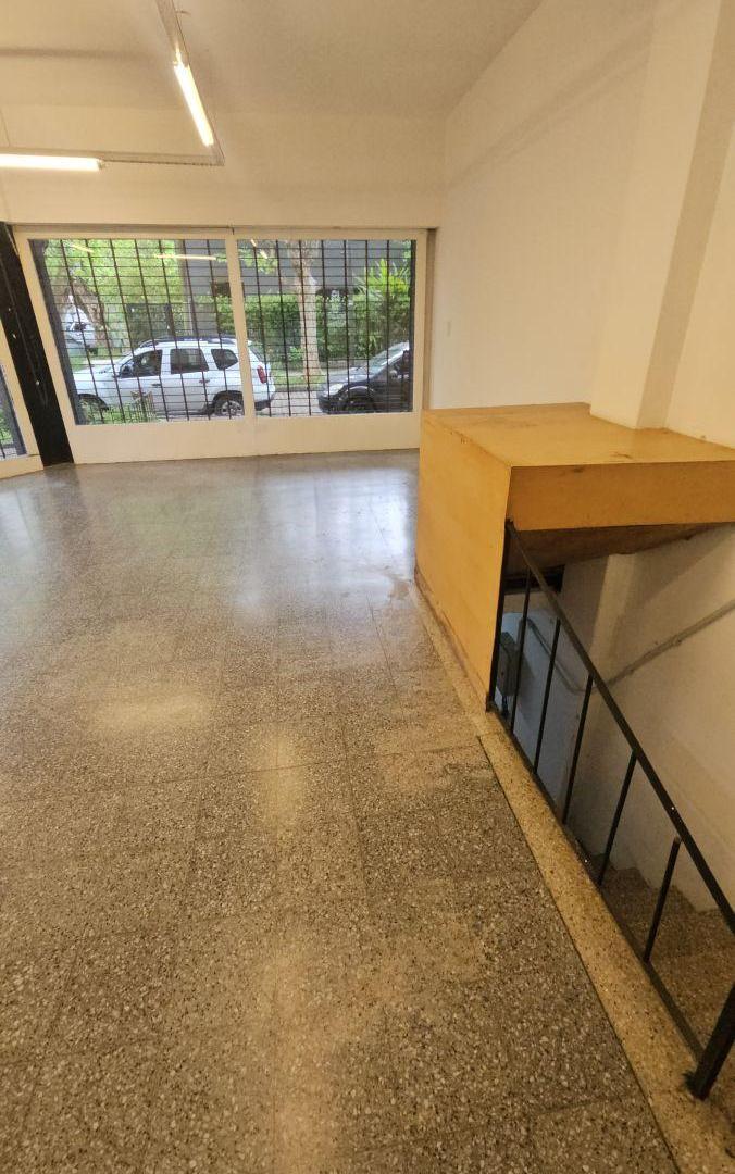 Foto de Martinez - local / oficina en esquina y repetto, imagen 2