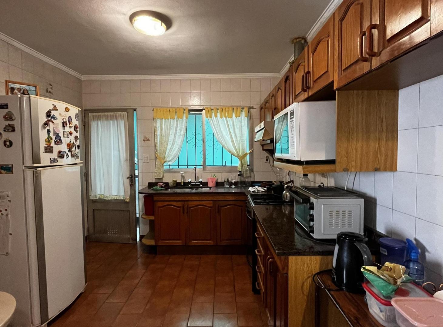 Foto de Casa amplia con 3 dormitorios y cochera para dos autos, imagen 1