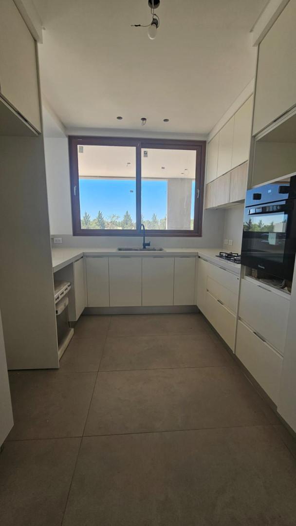 Apto Credito Casa en Venta en Las Acacias 4