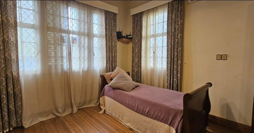 Av Alem Vendemos Hermosa Casa 3