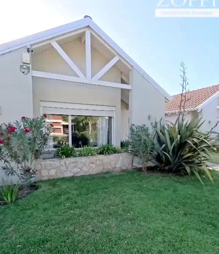 IMPECABLE CHALET- BOSQUE ALTO 5