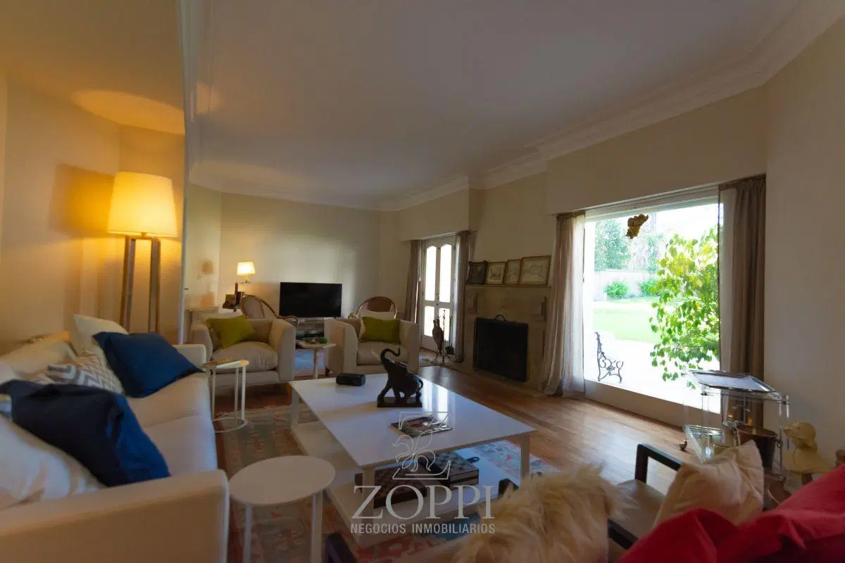IMPECABLE CASA EN PALIHUE 3