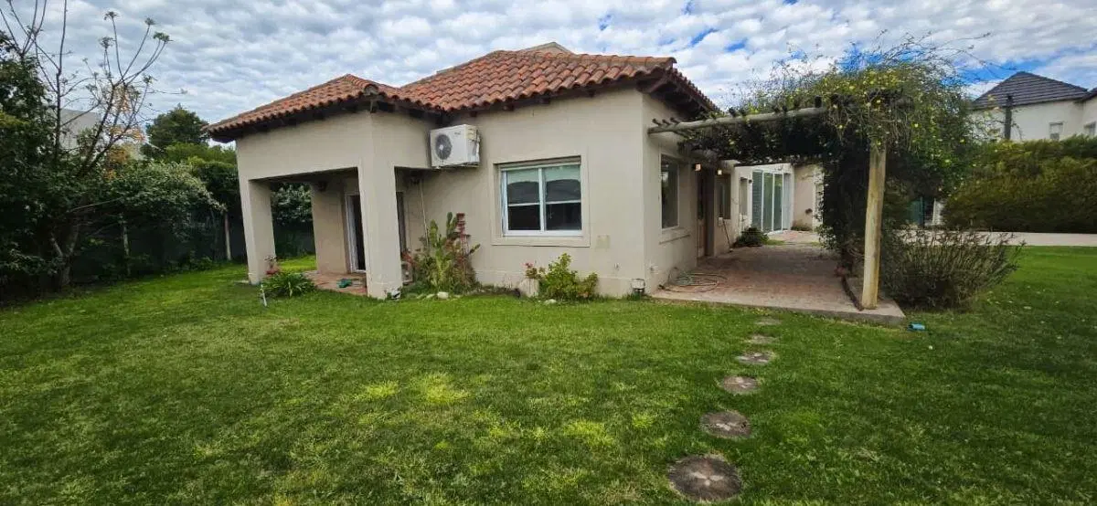 IMPERDIBLE PROPIEDAD EN BOSQUE ALTO 3