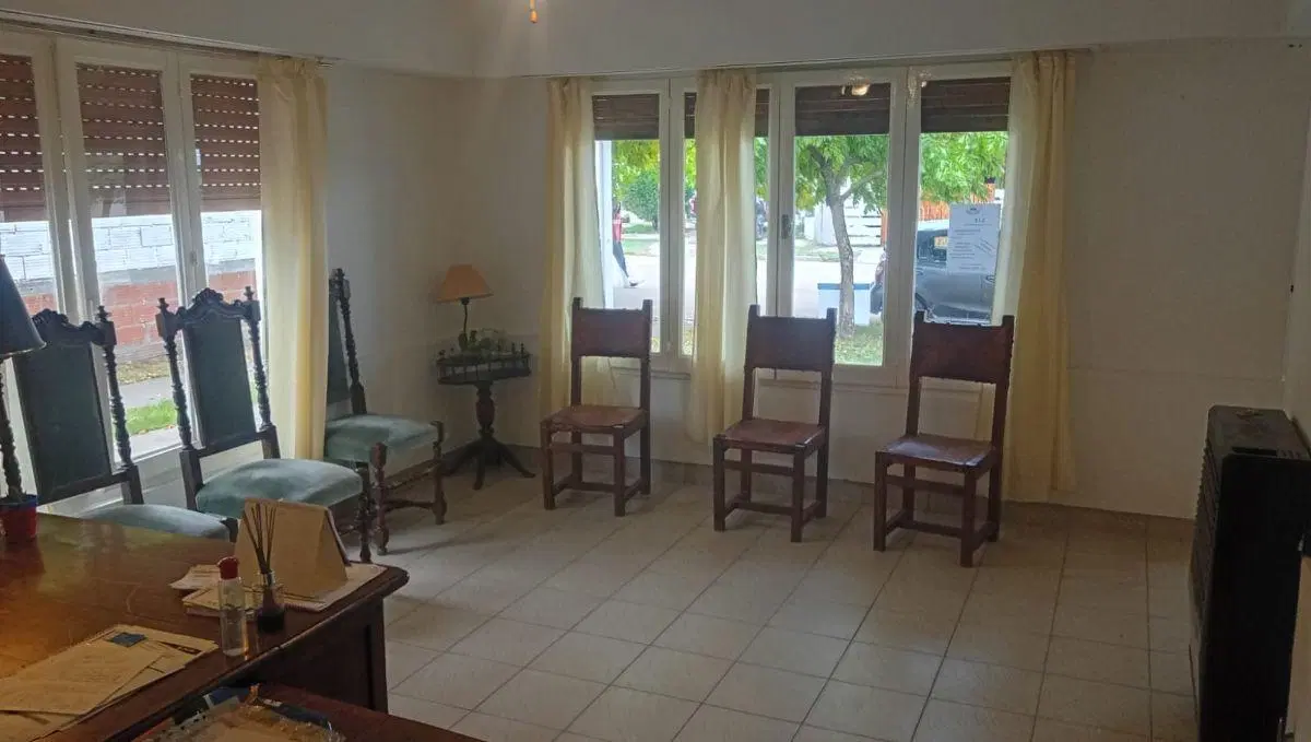 Monte Hermoso-Casa en venta con departamento- Mismo lote 4