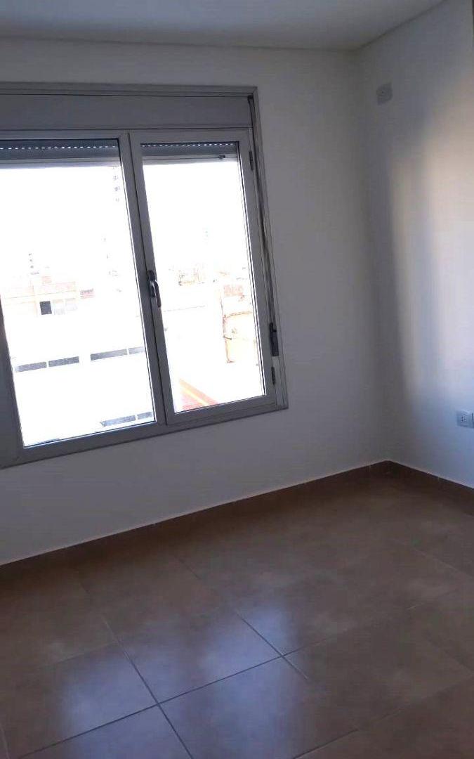 Foto de OPORTUNIDAD EN PLENO CENTRO- IDEAL ESTUDIANTE, imagen 4
