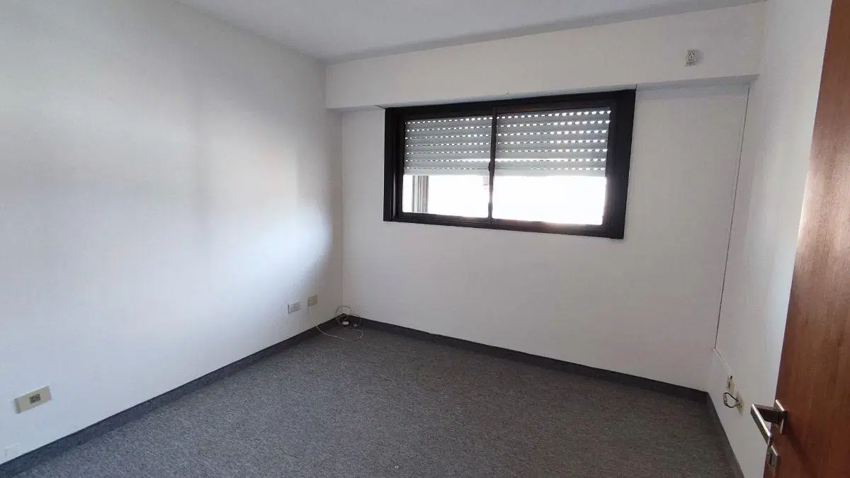 OPORTUNIDAD EN PLENO CENTRO - Soler 50 8