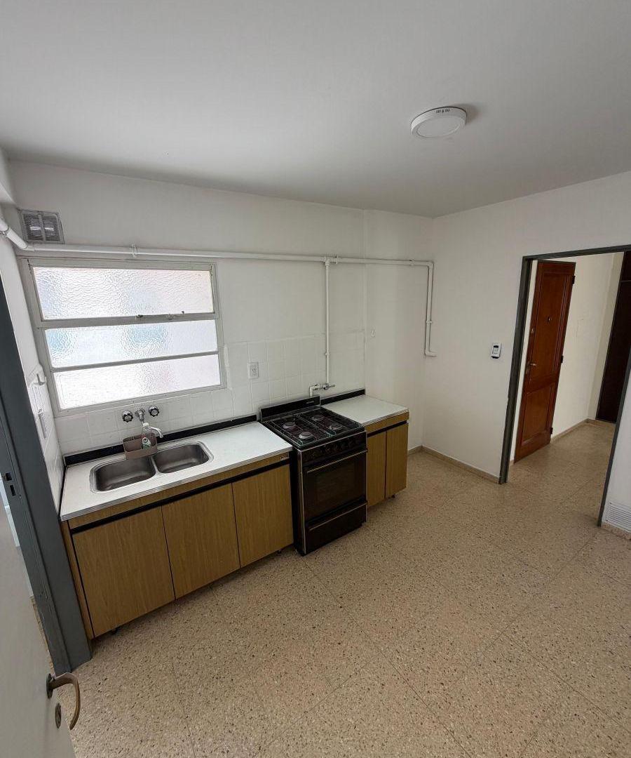 Foto de VENTA SEMI PISO- APTO CREDITO- ZONA CENTRO, imagen 2