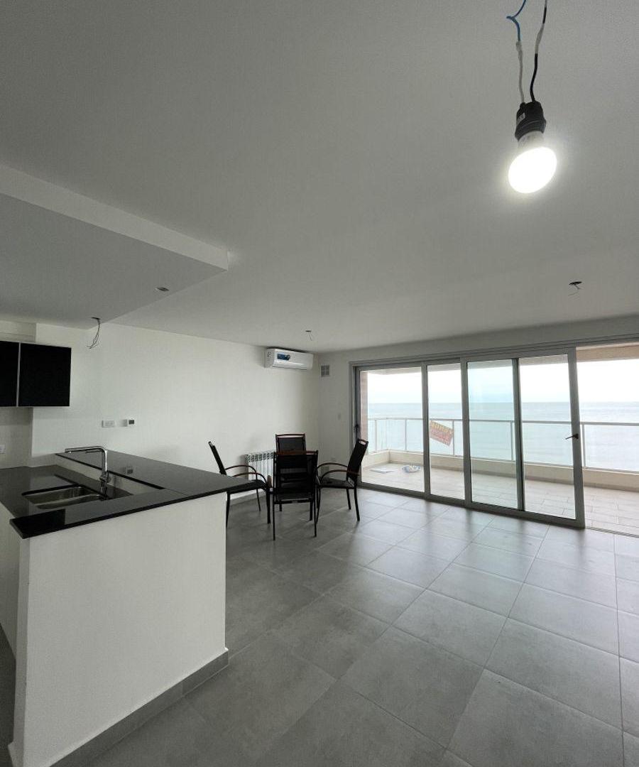 Foto de VENDEMOS SEMIPISO EN MONTE HERMOSO- COSTANERA 487, imagen 1