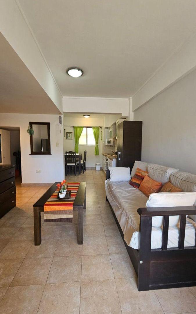 Foto de Venta de departamento amoblado a metros del mar en Monte Hermoso, imagen 3