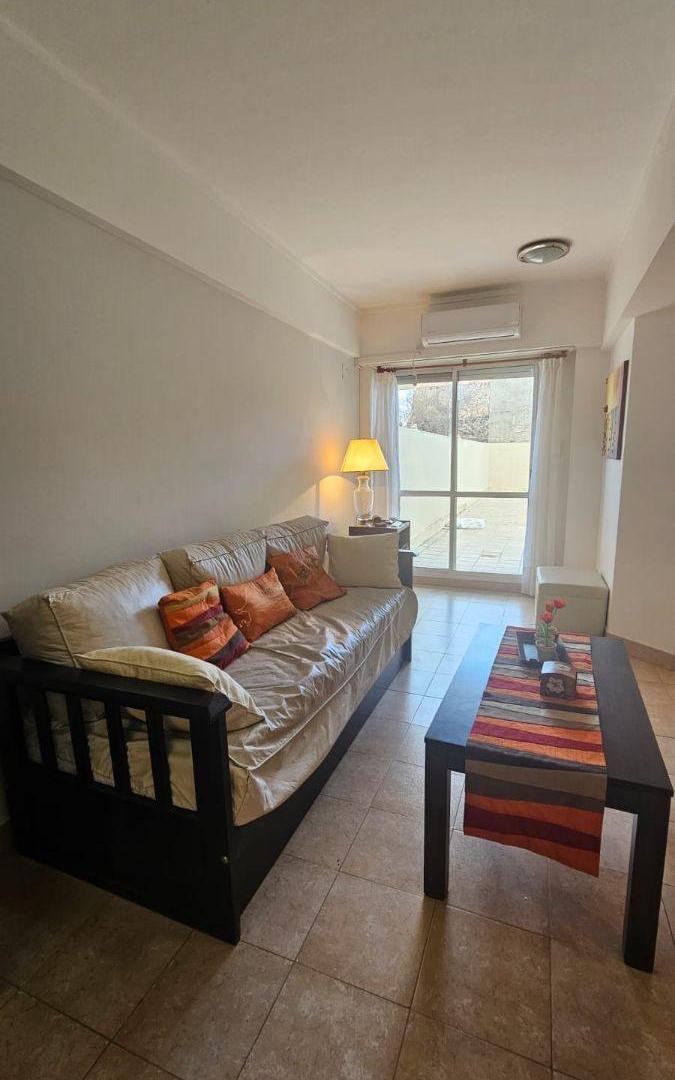 Foto de Venta de departamento amoblado a metros del mar en Monte Hermoso, imagen 2