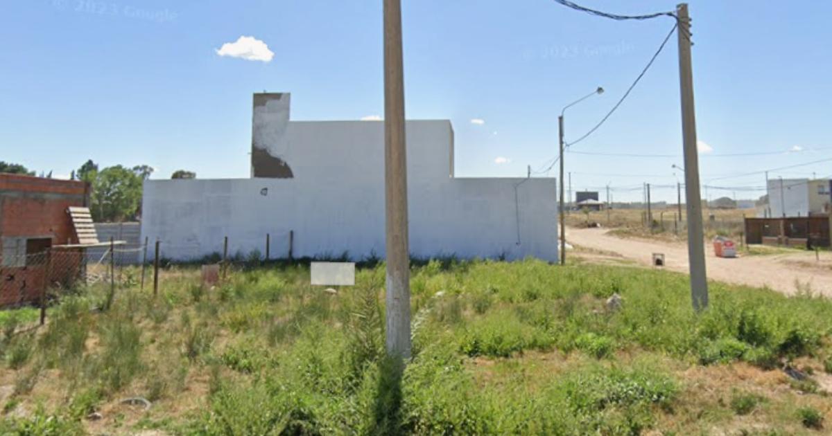 Foto de LOTE EN VENTA - AGUSTÍN ALVARÉZ Y KARAKACHOFF - BAHÍA BLANCA, imagen 5