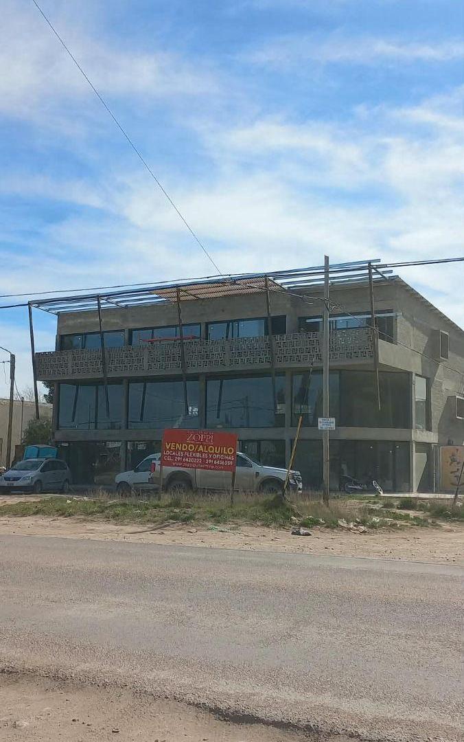 Foto de OFICINAS Y LOCALES EN VENTA - 14 DE JULIO Y CLEGG - BAHÍA BLANCA, imagen 4