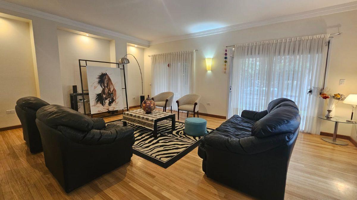 Foto de Espectacular Casa en Altos de Palihue en venta, Bahía Blanca, imagen 1