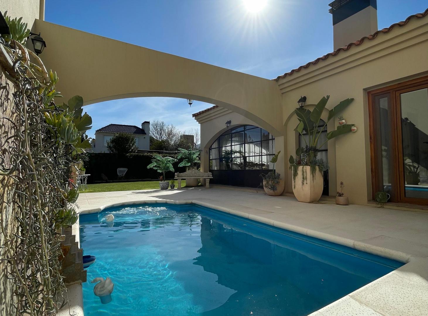 Foto de Espectacular casa en VENTA, Bosque Alto, Bahía Blanca, imagen 1