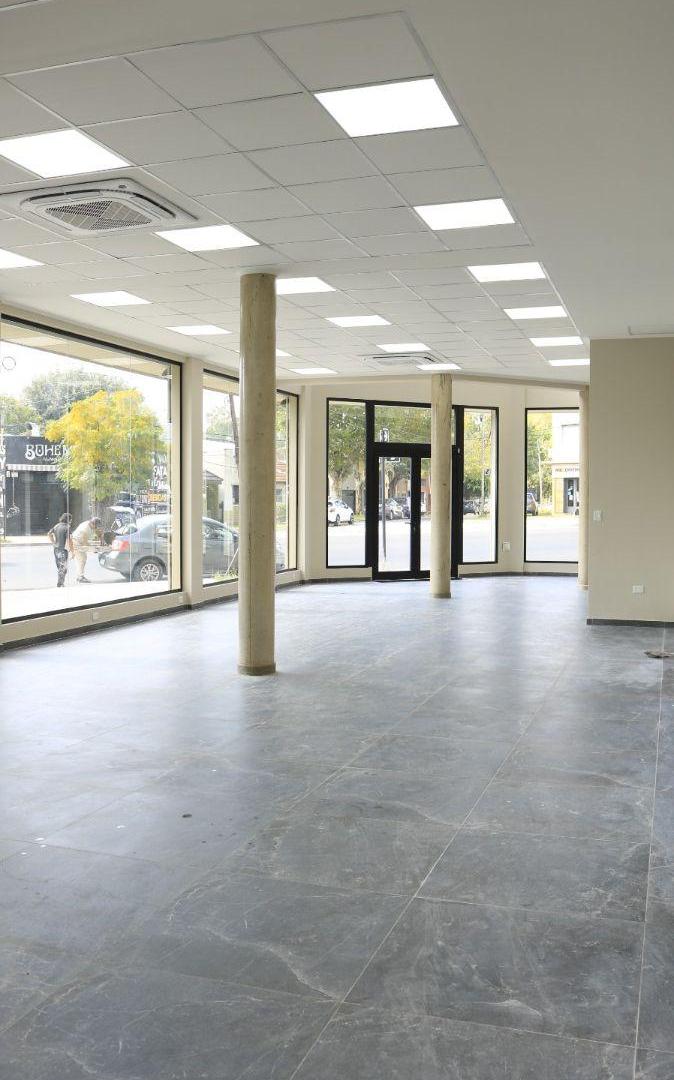 Foto de Local esquina Diag. 74 y 119 | Apto gastronomía + vehicular | 337 m², imagen 3