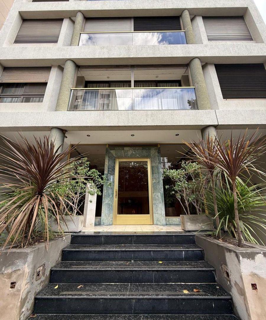 Departamento de 145 m² con 3 dormitorios en Alquiler en La Plata