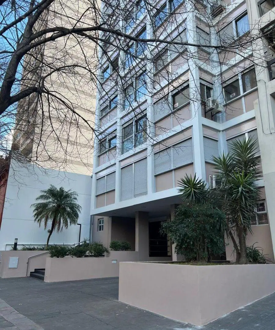 Departamento de 110 m² con 3 dormitorios en alquiler en La Plata 2