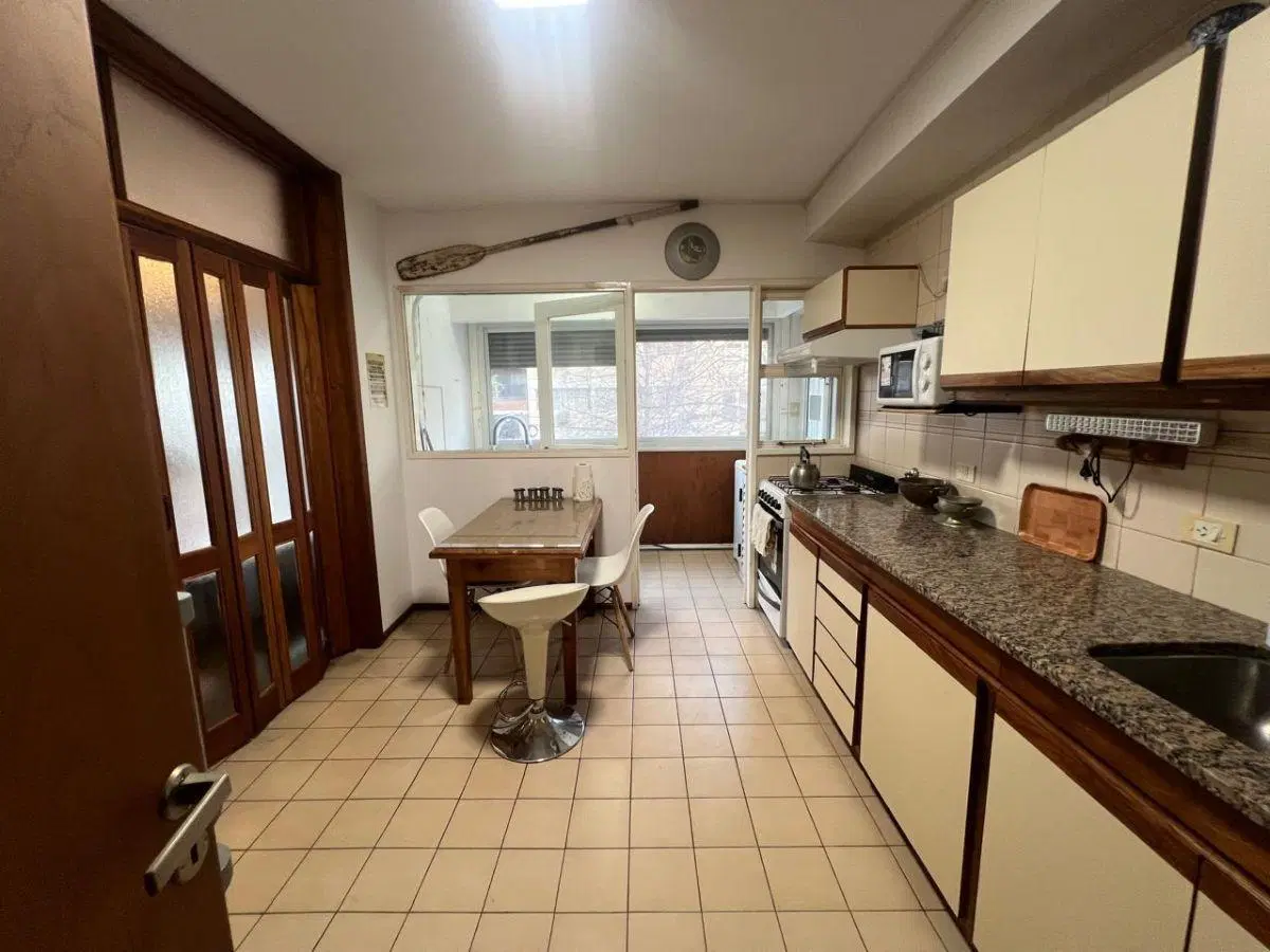 Departamento de 110 m² con 3 dormitorios en alquiler en La Plata 4