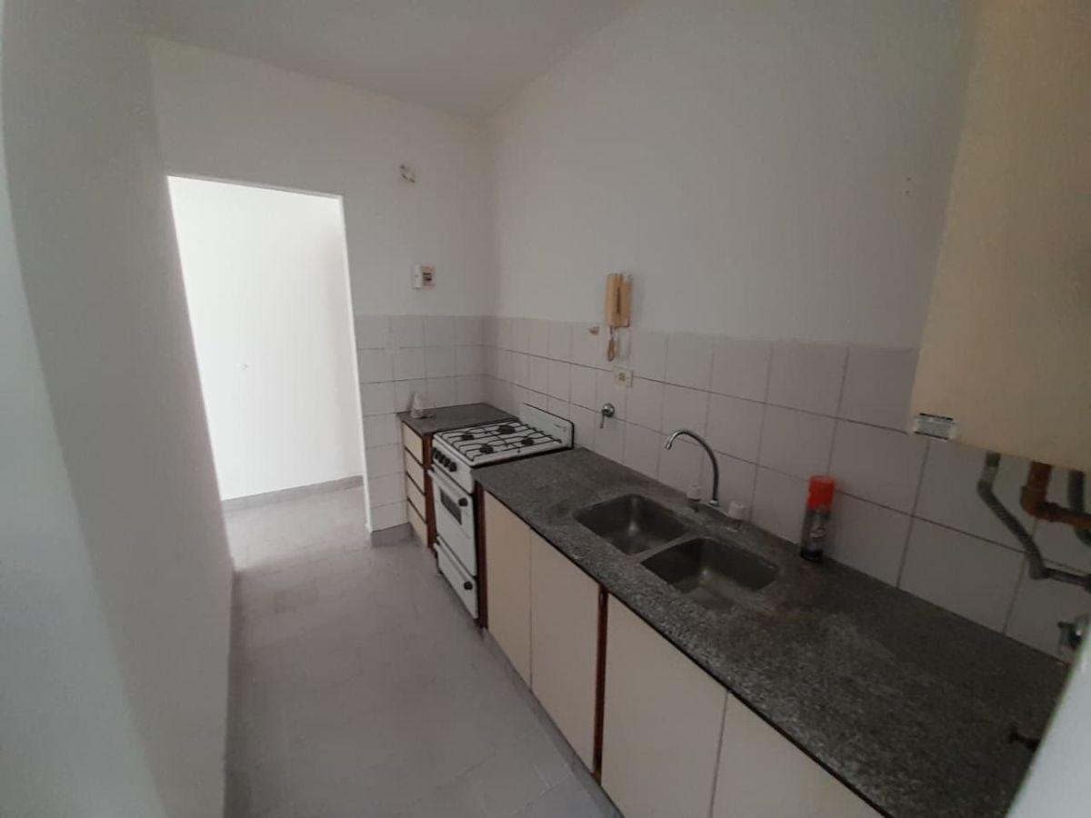 Foto de Departamento de 1 dormitorio en alquiler en La Plata, imagen 5