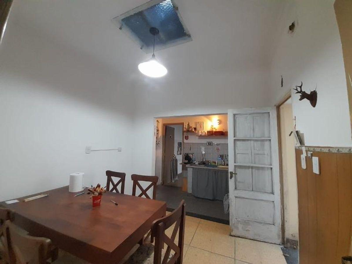 Foto de Venta en Block -local mas 2 amplios departamentos, imagen 3