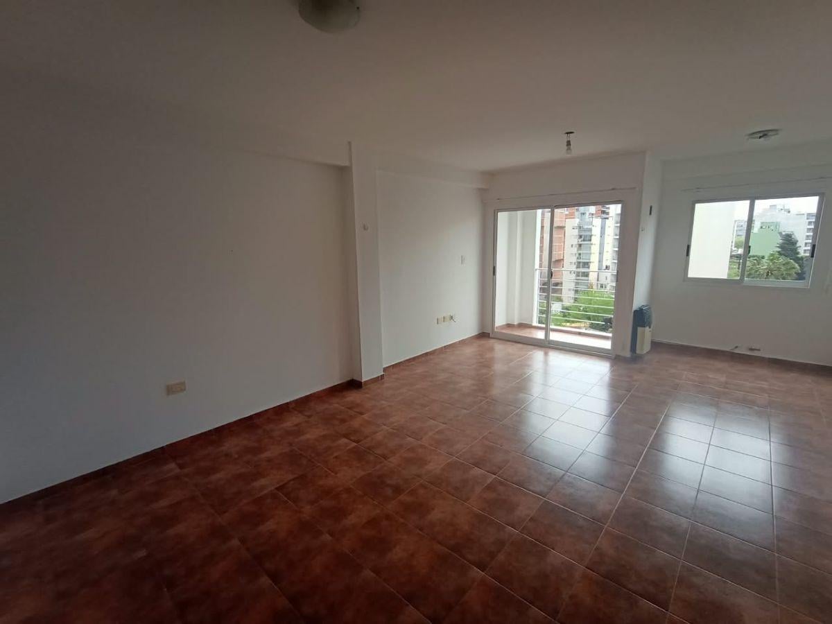 Foto de Departamento de 1 dormitorio en alquiler en La Plata, imagen 3