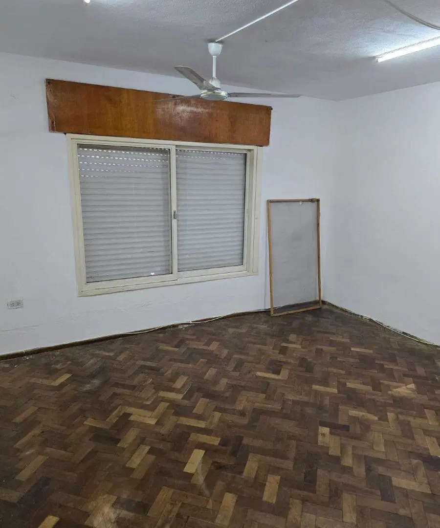 Casa en venta de 3 dormitorios con gran patio y quincho en los Bv los Alemanes 4