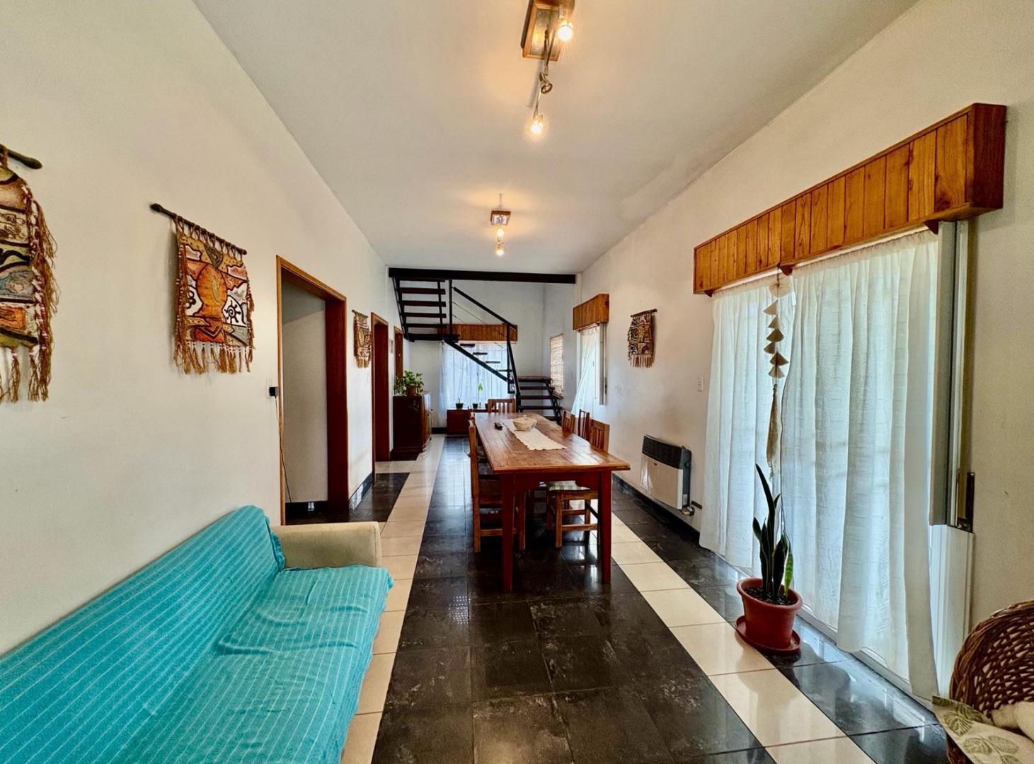 Casa – 131 N° 374 e/ 54 y 56 | General Belgrano