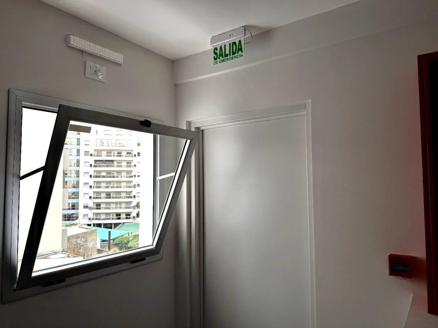 Monoambiente 45 e/ 12 y 13 1