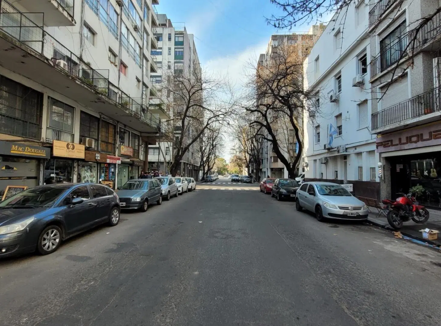 Cochera cubierta, 6 e/54 y 55, La Plata 4
