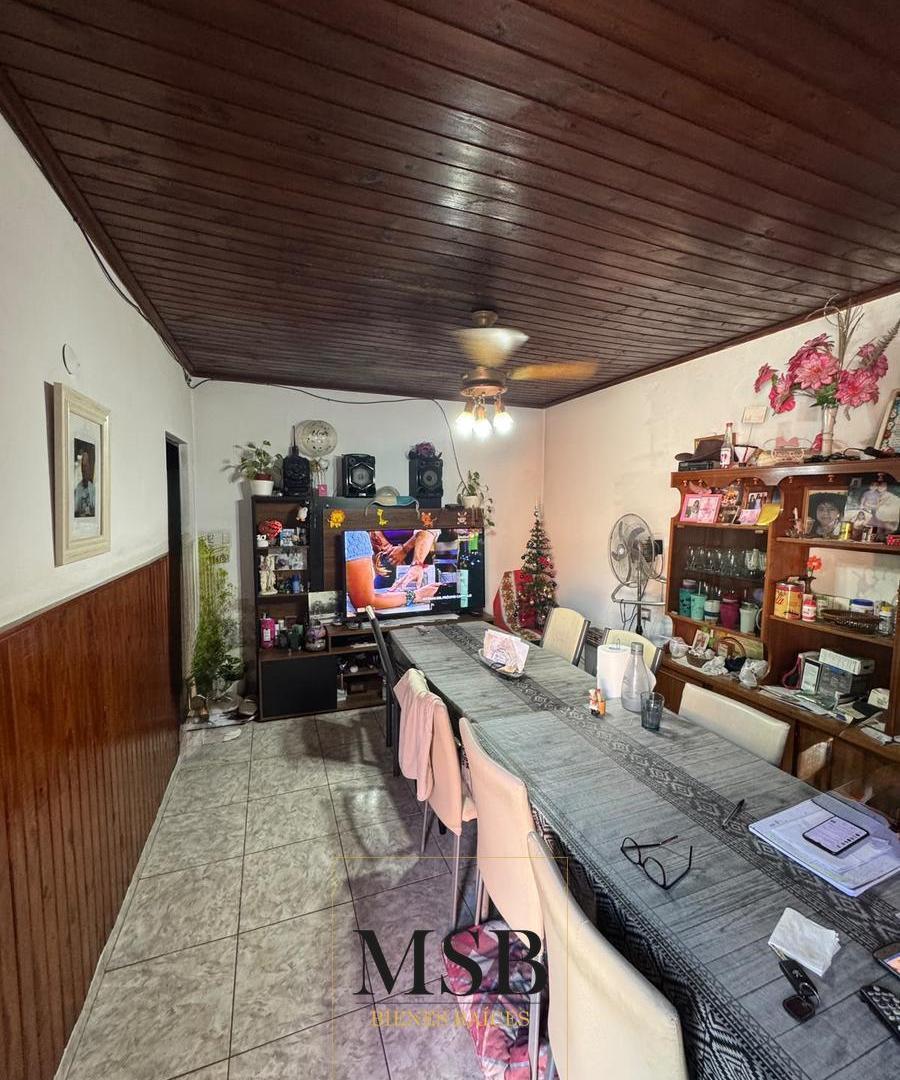 Foto de PH en venta de 3 ambientes en La Plata, imagen 3
