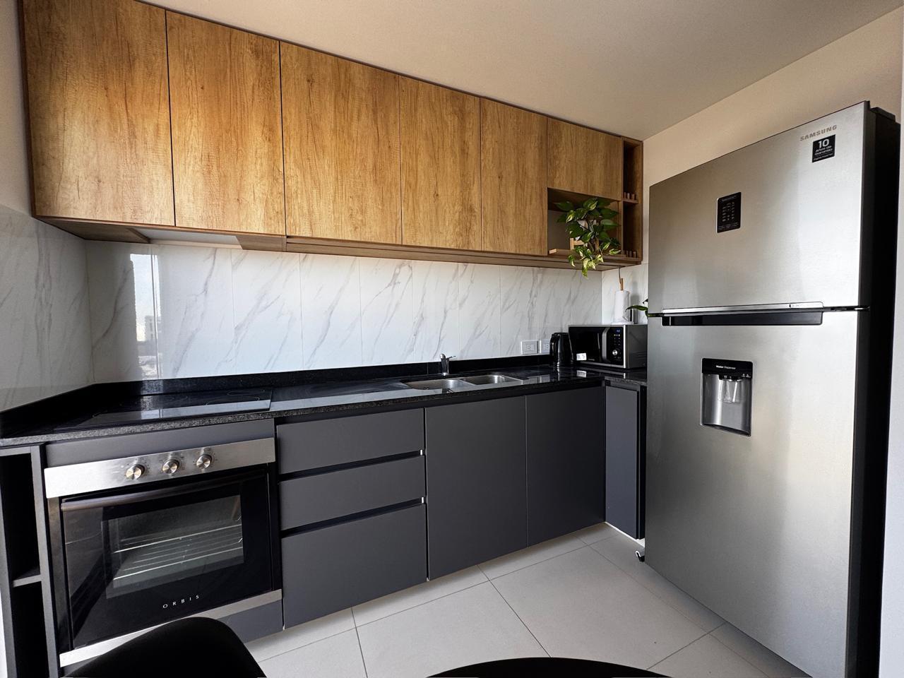 Foto de Alquiler monoambiente amoblado con balcón y terraza en plaza Azcuénaga, imagen 5