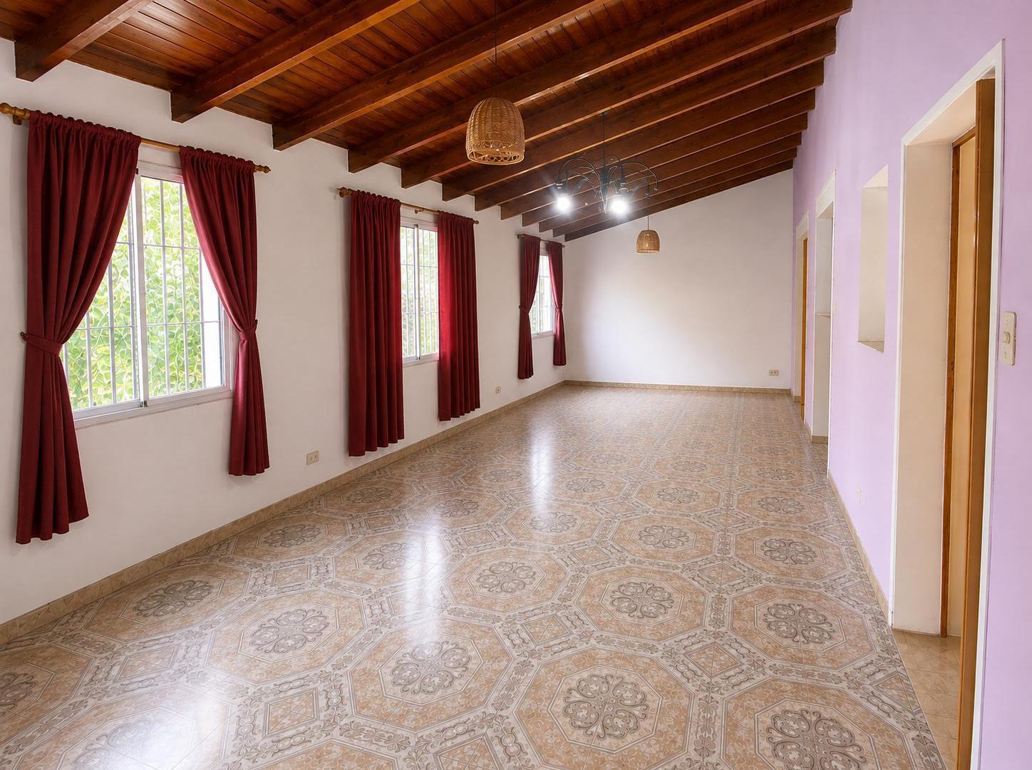 Foto de Casa en venta 4 ambientes | Berazategui Centro | Gran lote, imagen 1