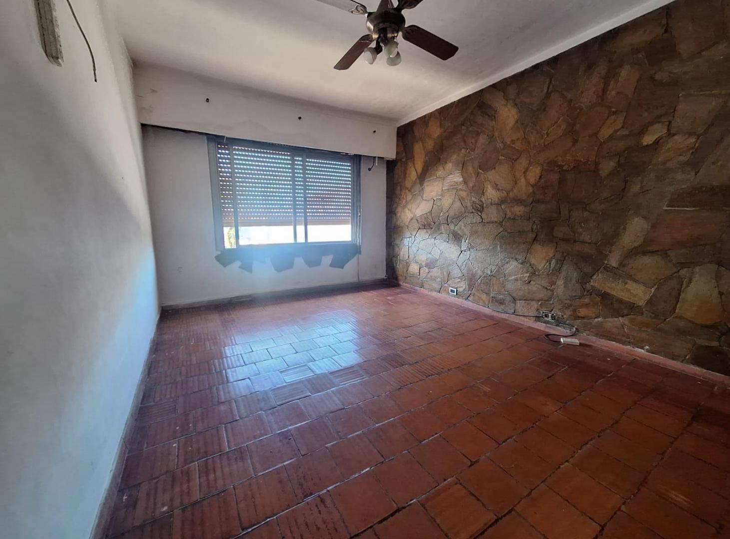 Foto de Casa 2 dormitorios a refaccionar con patio | Ensenada, imagen 5