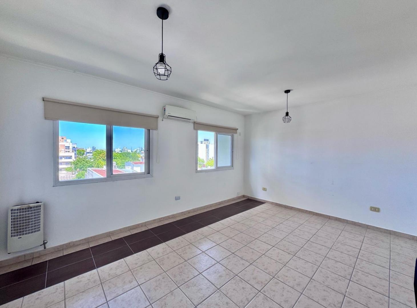 Foto de Departamento monoambiente en alquiler con cochera - La Plata, imagen 1