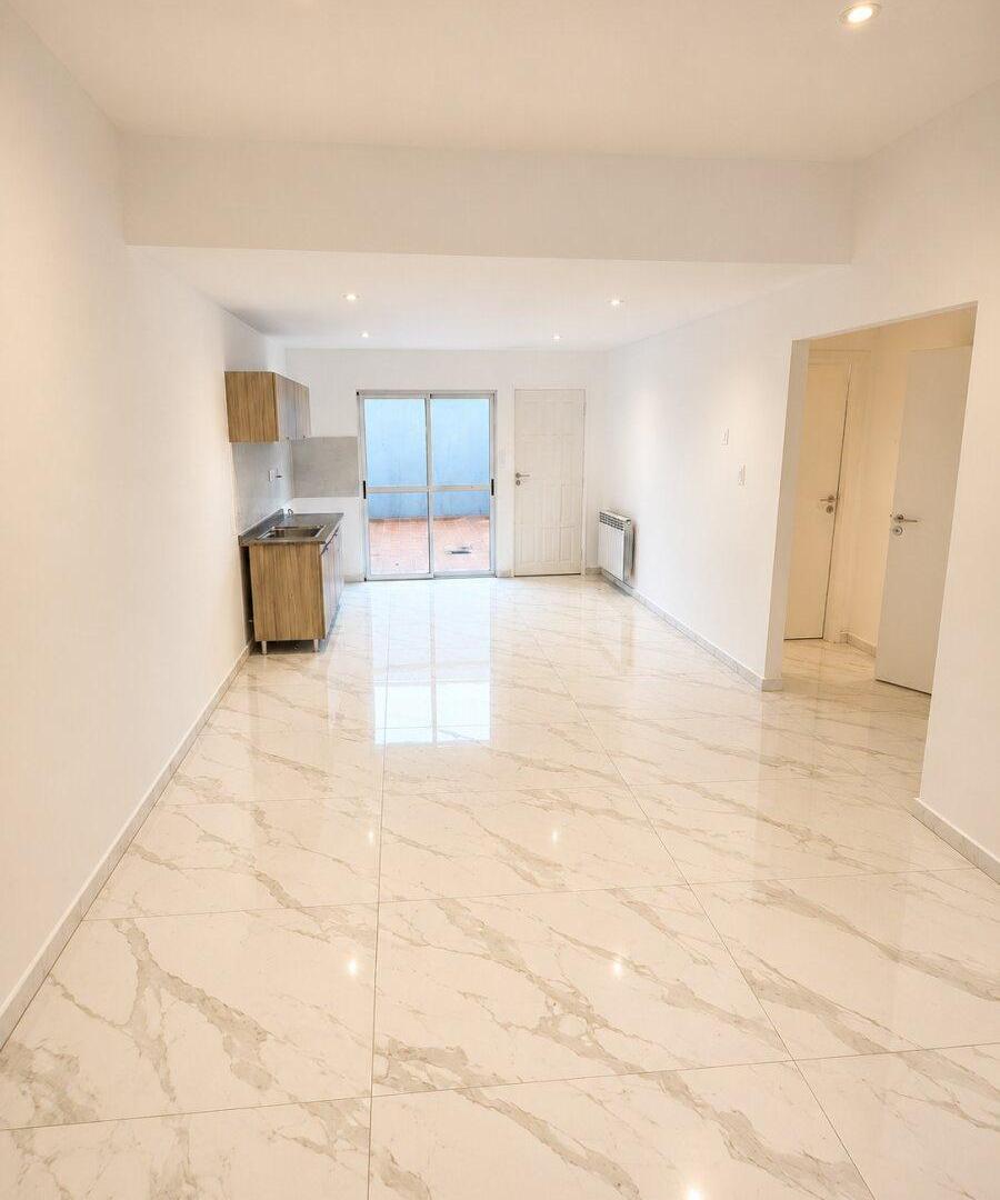 Foto de PH 3 Ambientes Estilo Chalet con Garaje y Patio Propio, imagen 2