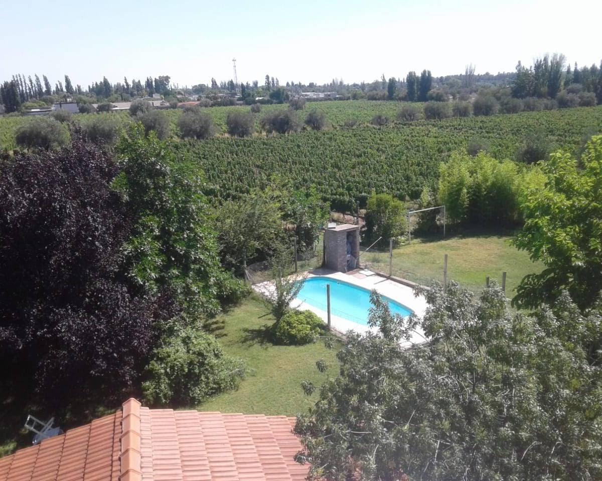 Vendo Destacada Casa en Chacras de Coria 5