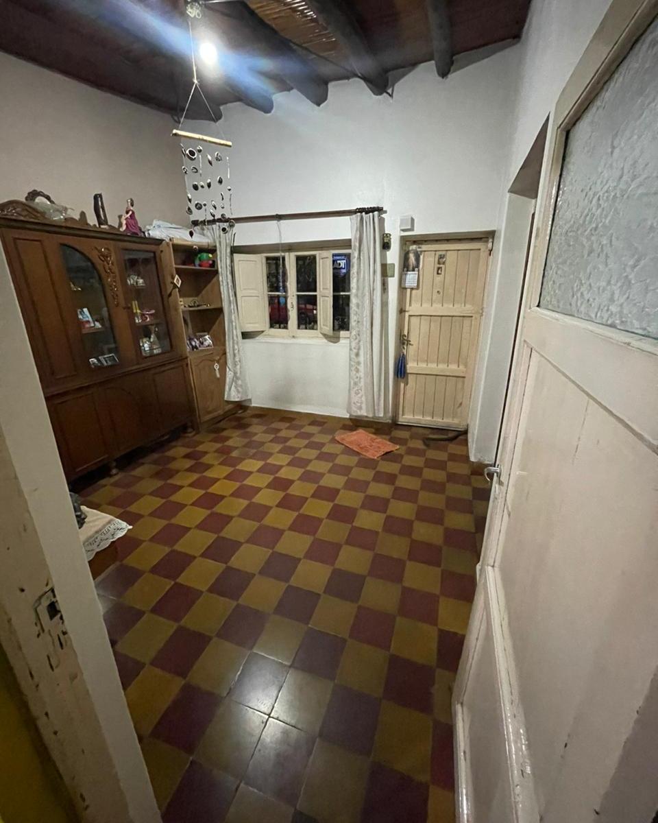 Vendo Casa en Gutierrez Maipu 5