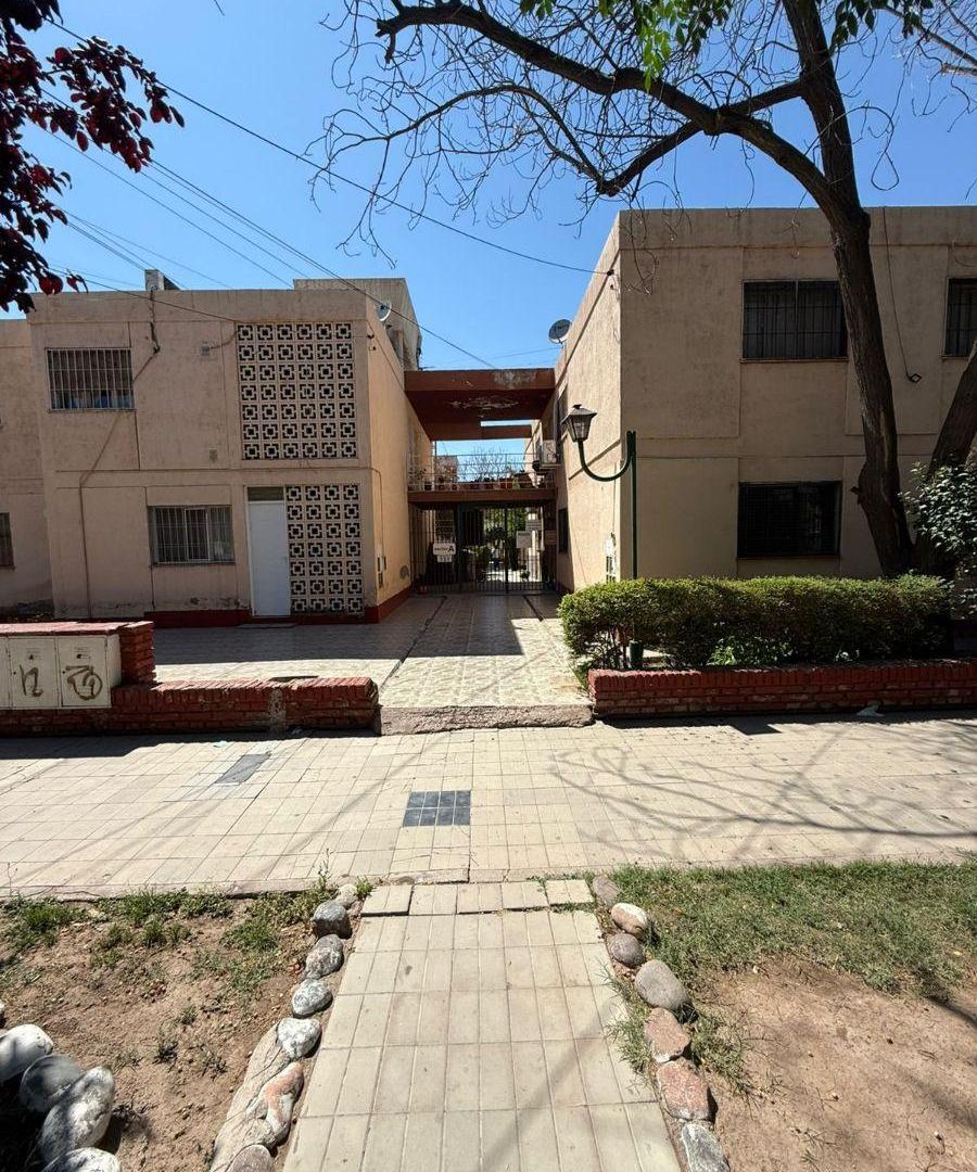 Vendo Departamento de 3 Habitaciones con Cochera en Las Heras APTO CREDITO