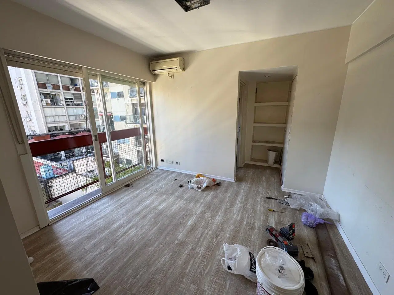 Departamento dos ambientes en retiro 4