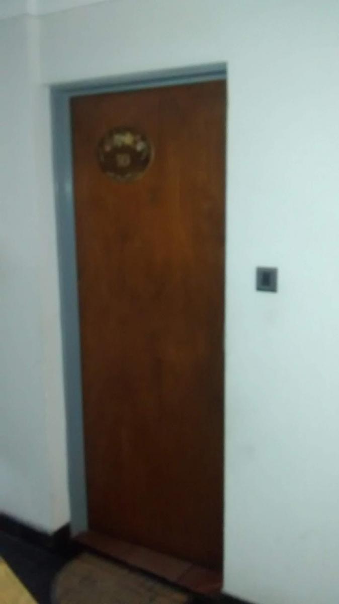 Departamento 4 Ambientes con Cochera, en Excelente Ubicacion 2