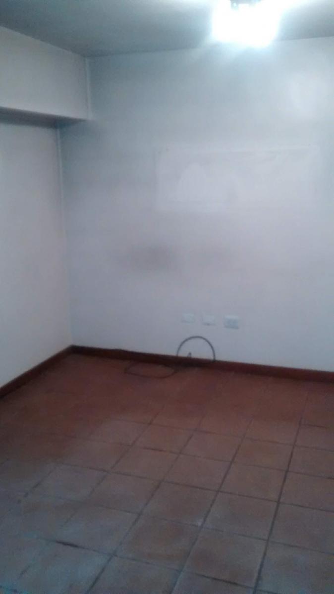 Departamento 4 Ambientes con Cochera, en Excelente Ubicacion 3