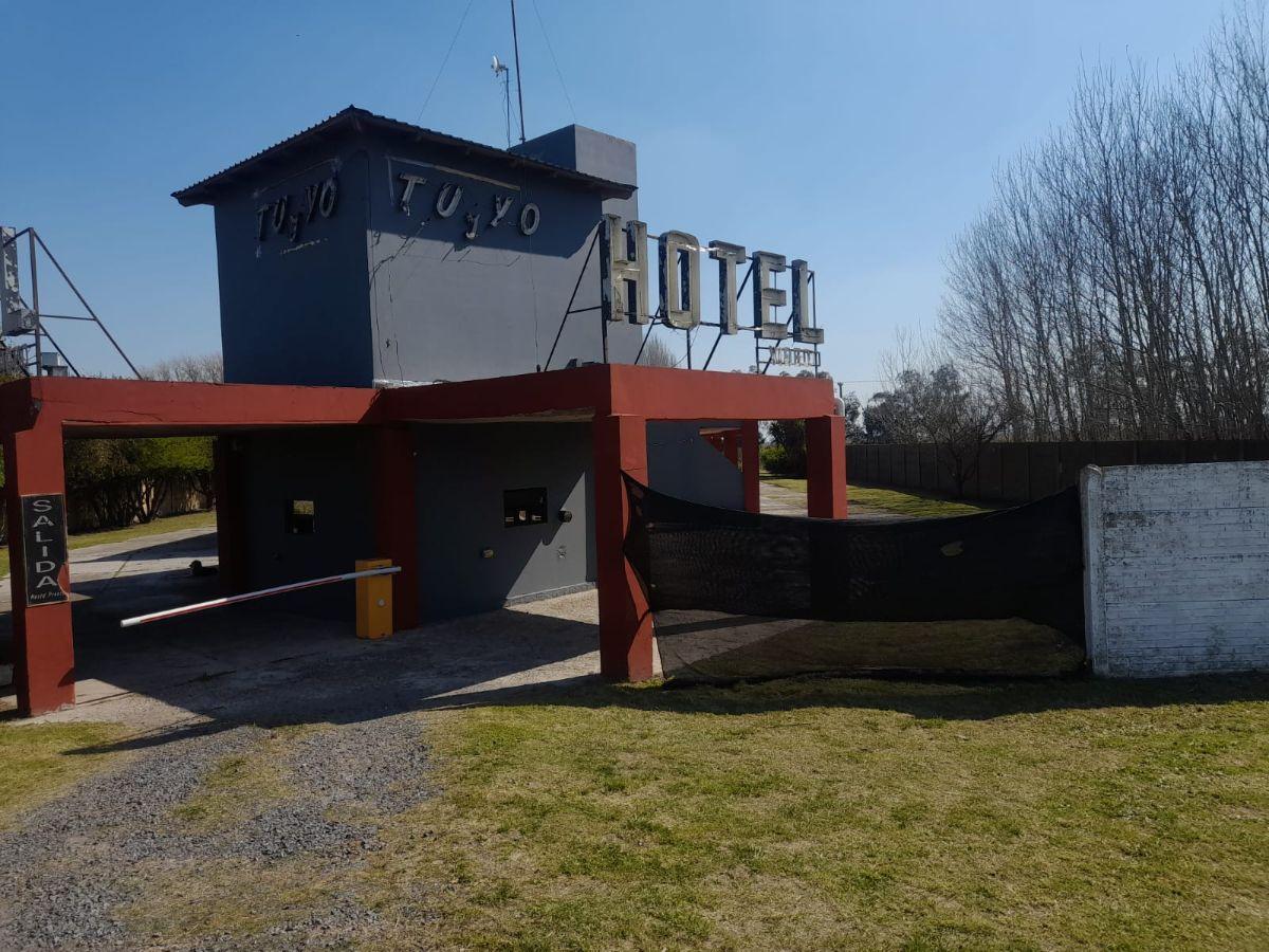 Foto de HOTEL EN MUY BUENA UBICACION EN CHASCOMUS, imagen 1
