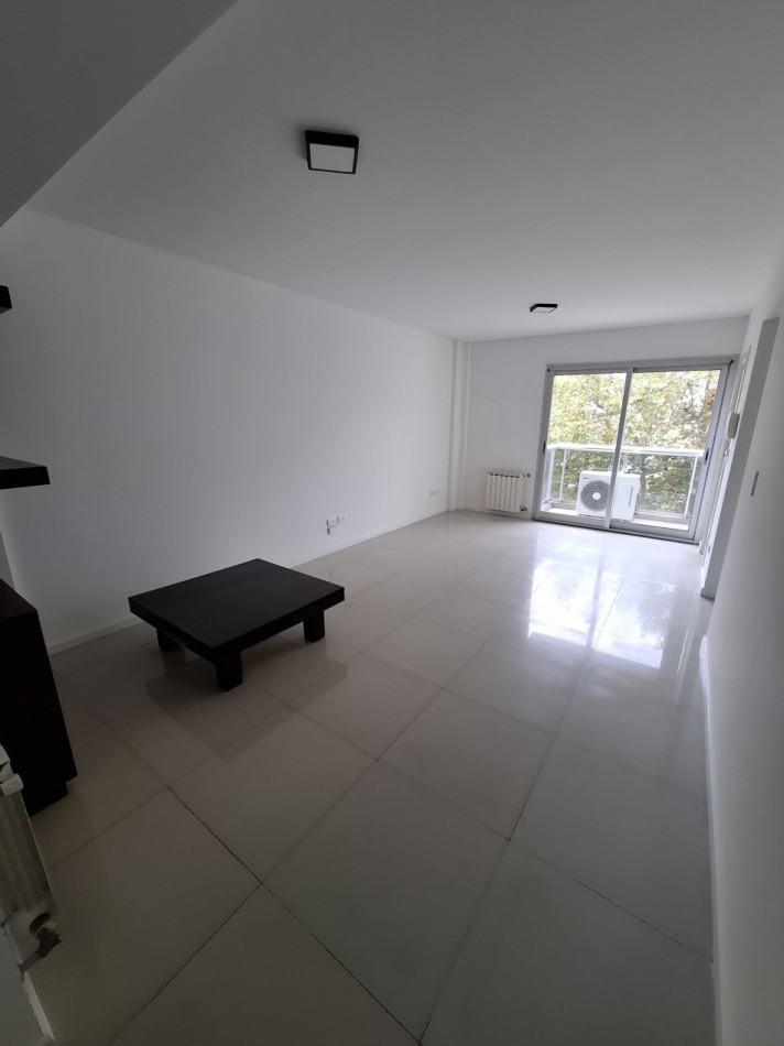 Departamento en venta de 3 ambientes con cochera y baulera en Mar del Plata