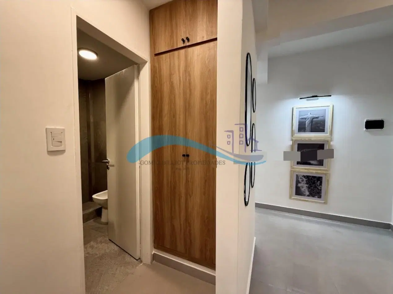 Impecable 3 ambientes a la calle con balcon 3