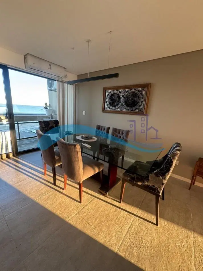 departamento 3 ambientes con cochera y Vista plena al mar 4
