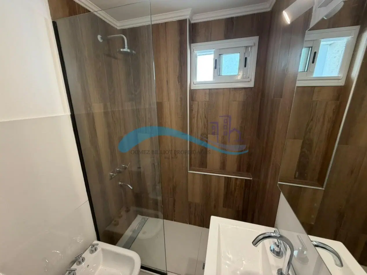 Departamento en venta 2 ambientes a la calle con balcon frances 3