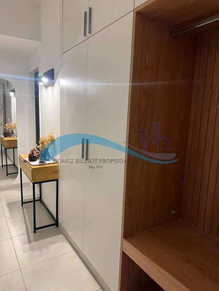 Departamento 2 ambientes C/dependencia y balcon a la calle 5